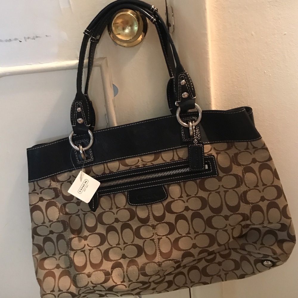 NWT Large Authentic Sachel Coach Handbag
